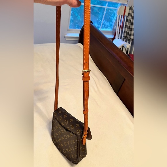 LOUIS VUITTON Monogram St.Cloud MM - Picture 11 of 16